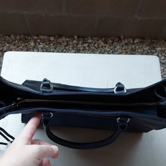 Rebecca Minkoff Black Always on Zip Tote Bag - Picture 5 of 11